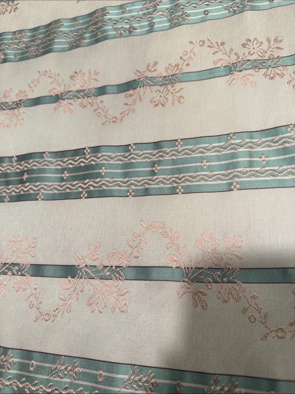 Classic Cream and Sage Giuseppe De Negri Fabric. 50”x 3 yards. - Picture 2 of 6